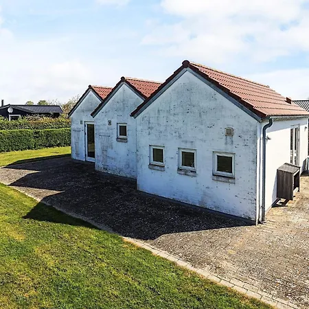 6 Person In Karrebæksminde