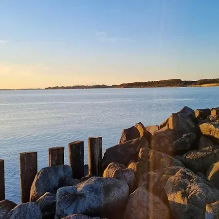 6 Person In Nyaraló Karrebæksminde