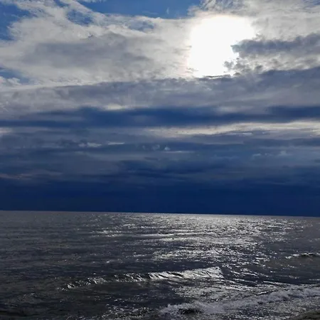 6 Person In Nyaraló