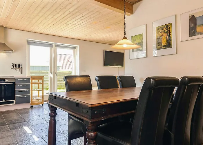 6 Person In * Karrebæksminde