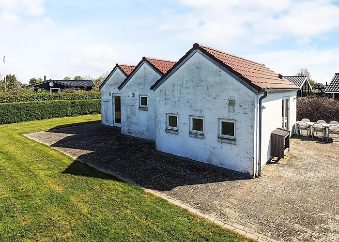 6 Person In Karrebæksminde